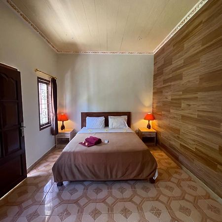 Satria Bungalow Улувату Екстер'єр фото