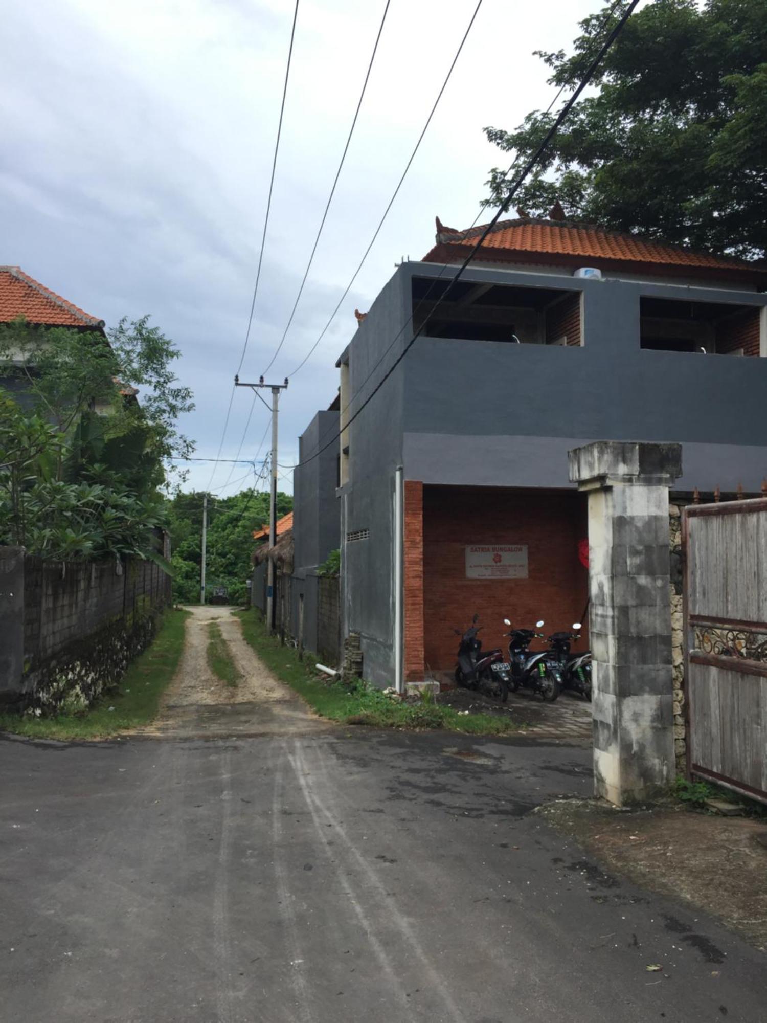 Satria Bungalow Улувату Екстер'єр фото