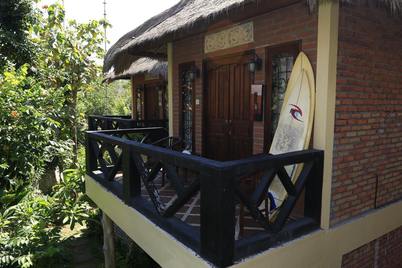 Satria Bungalow Улувату Екстер'єр фото